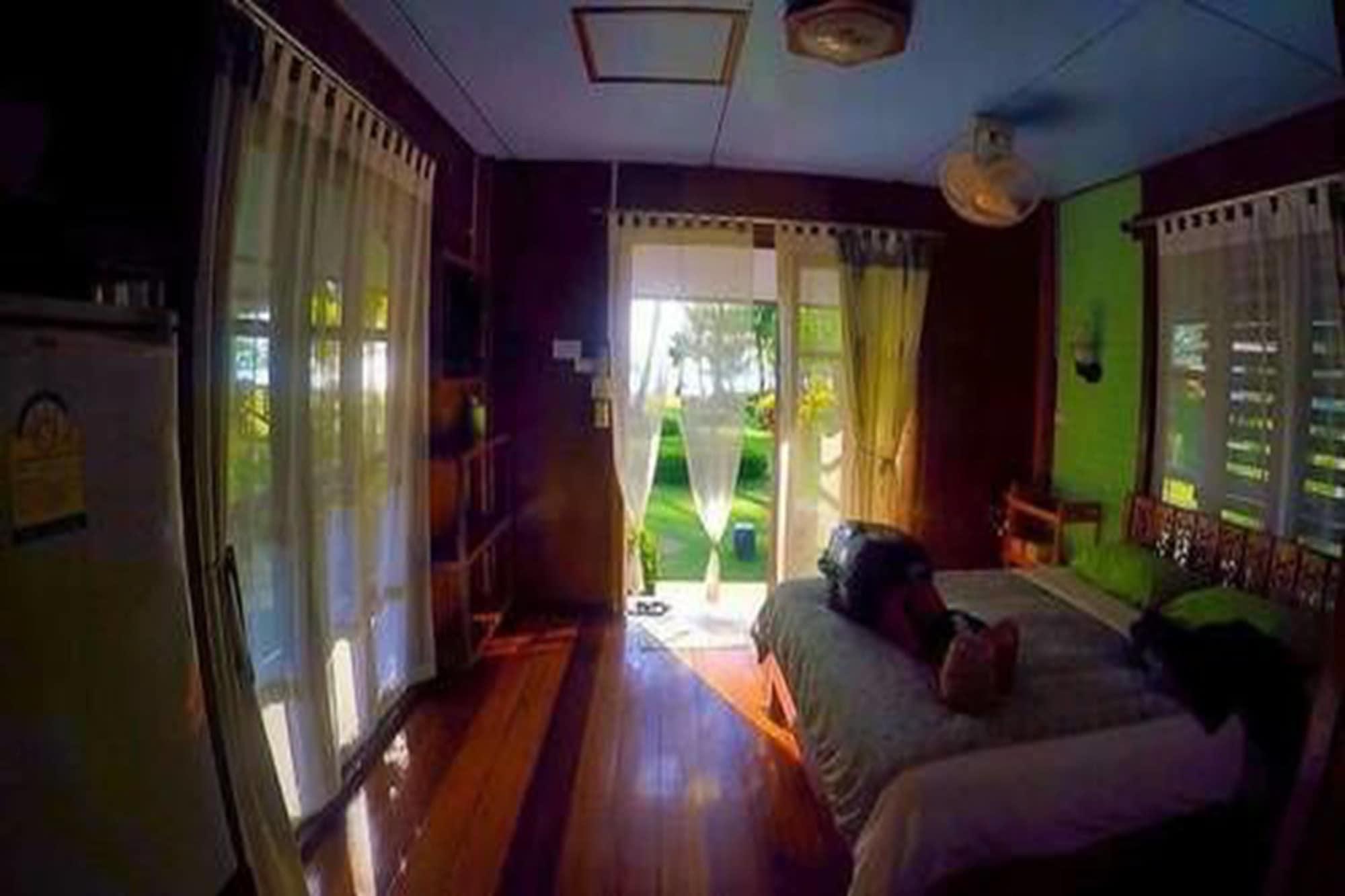 Dusita Koh Kood Resort Ko Kut Exterior photo