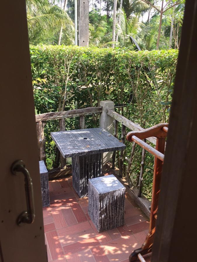 Dusita Koh Kood Resort Ko Kut Exterior photo