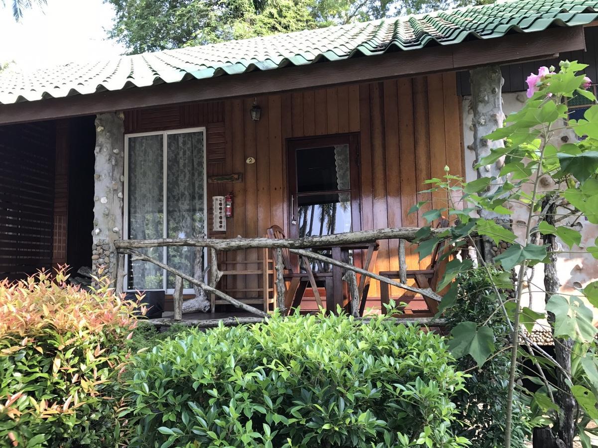 Dusita Koh Kood Resort Ko Kut Exterior photo